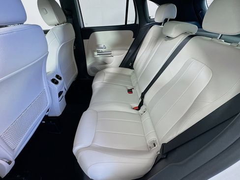 New 2025 Mercedes-Benz GLA 250 image 21