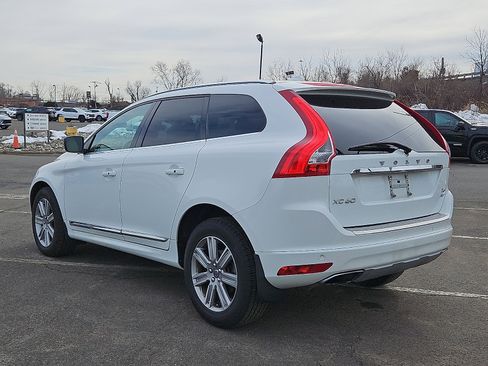 Used 2016 Volvo XC60 T6 w/ Protection Package image 4