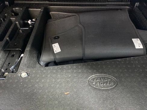 Used 2024 Land Rover Defender 110 X AWD/4WD image 29