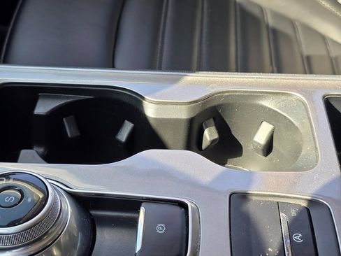 Used 2023 Ford Edge SEL image 33