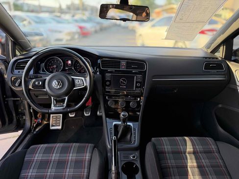 Used 2018 Volkswagen GTI S FWD image 20