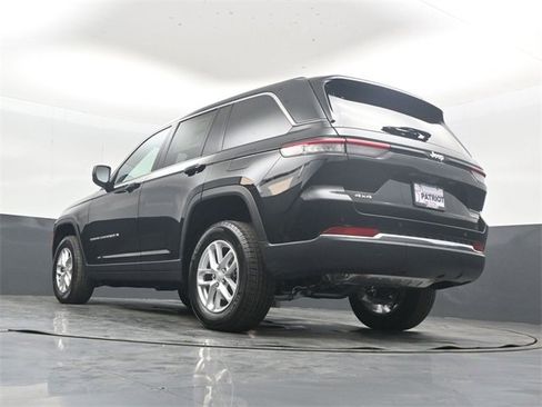 New 2025 Jeep Grand Cherokee Laredo X image 42
