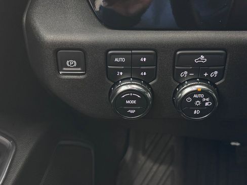 Certified 2024 GMC Sierra 1500 Elevation image 24