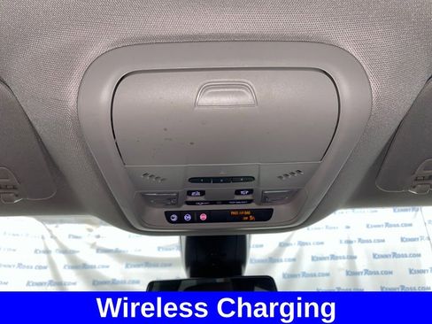 Used 2020 Buick Enclave Avenir w/ Avenir Technology Package image 25