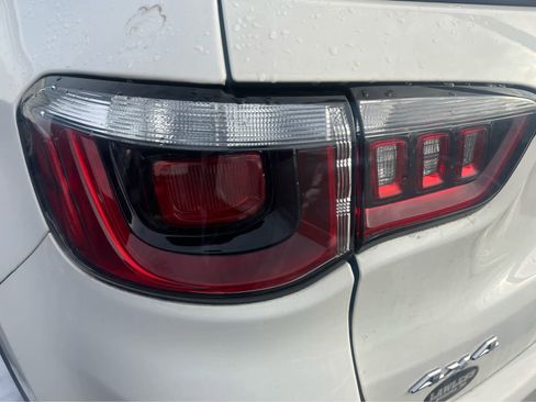 Used 2019 Jeep Compass Latitude w/ Cold Weather Group image 14