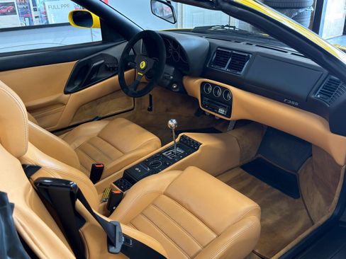 Used 1995 Ferrari F355 Spider RWD image 17