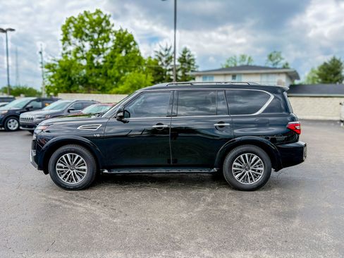 Used 2022 Nissan Armada SL w/ Captain's Chairs Package AWD/4WD image 5