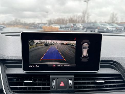 Used 2020 Audi Q5 2.0T Premium Plus w/ Premium Plus Package image 19