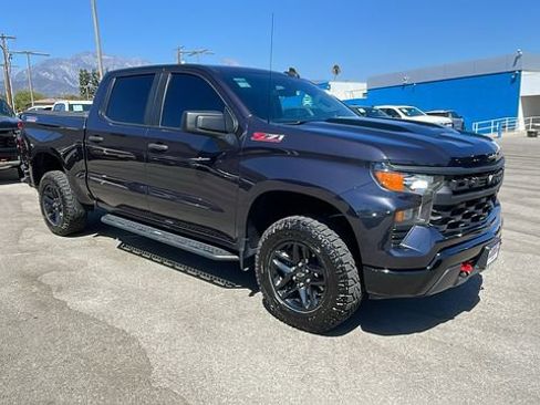 Used 2023 Chevrolet Silverado 1500 Custom Trail Boss w/ LPO, Dark Essentials Package AWD/4WD image 33