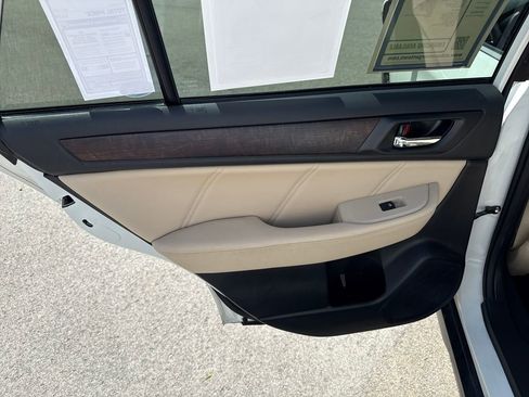 Used 2019 Subaru Outback 2.5i Limited w/ Popular Package #2 AWD/4WD image 23