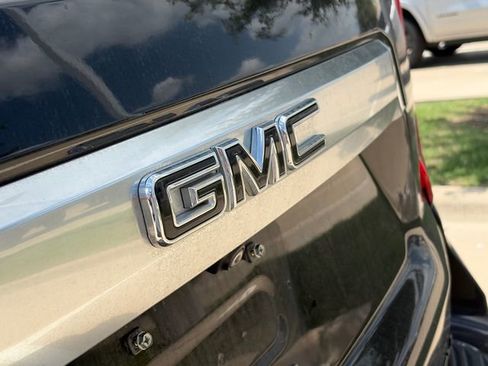 Used 2022 GMC Yukon XL Denali RWD image 12