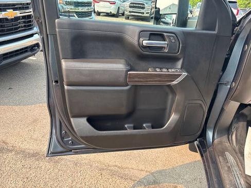 Used 2021 Chevrolet Silverado 1500 LT AWD/4WD image 7
