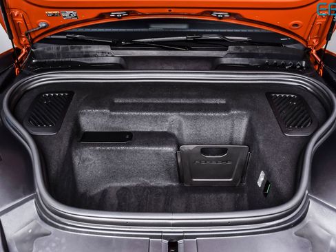 Used 2024 Porsche Macan Turbo Electric AWD/4WD image 11
