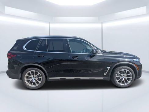 Used 2024 BMW X5 xDrive40i w/ Premium Package AWD/4WD image 2