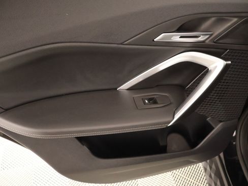 Used 2025 BMW X2 xDrive28i image 18