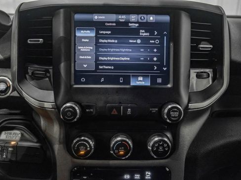 Used 2024 RAM 3500 Tradesman w/ Chrome Appearance Group image 25