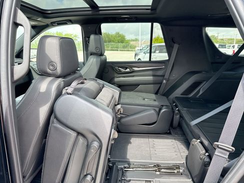 Used 2023 GMC Yukon Denali w/ LPO, Floor Liner Package AWD/4WD image 24