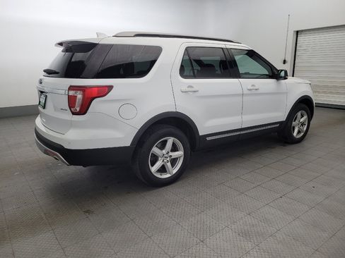 Used 2017 Ford Explorer XLT w/ Equipment Group 202A image 10