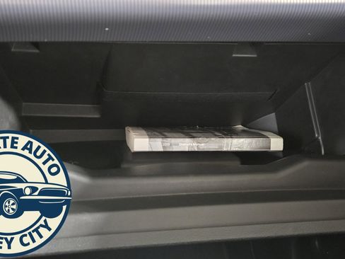 Used 2015 Ford Edge Titanium image 27