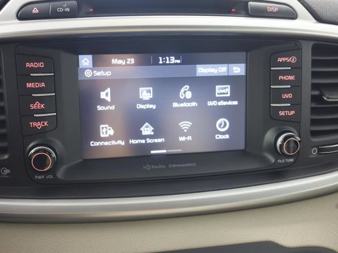 Used 2017 Kia Sorento FWD w/ LX Convenience Package image 16