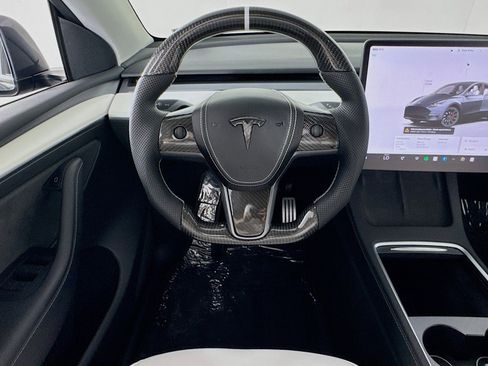 Used 2022 Tesla Model Y Performance AWD/4WD image 4