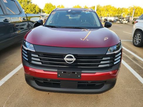 Used 2026 Nissan Kicks SV FWD image 2