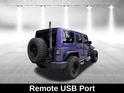 Used 2017 Jeep Wrangler Unlimited Rubicon w/ Connectivity Group AWD/4WD image 7
