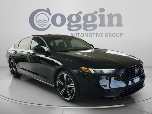 Used 2025 Honda Accord Sport image 7