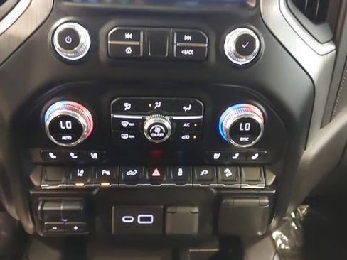Used 2022 GMC Sierra 2500 Denali AWD/4WD image 31