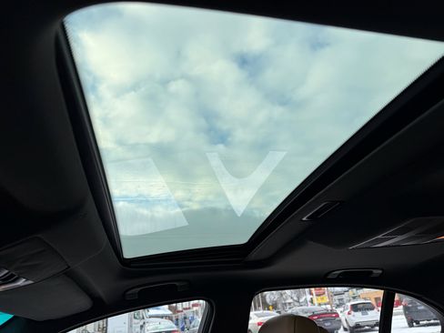 Used 2009 BMW 528i xDrive Sedan image 23