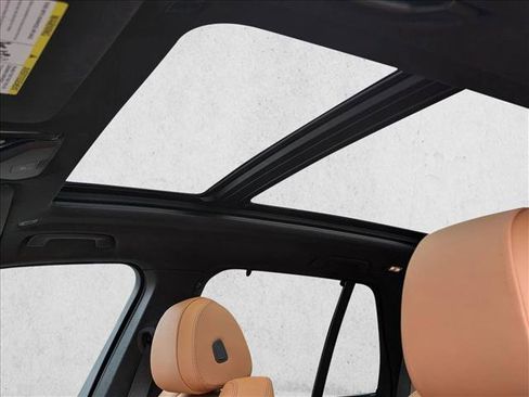 Used 2022 BMW X5 xDrive45e w/ Executive Package image 16