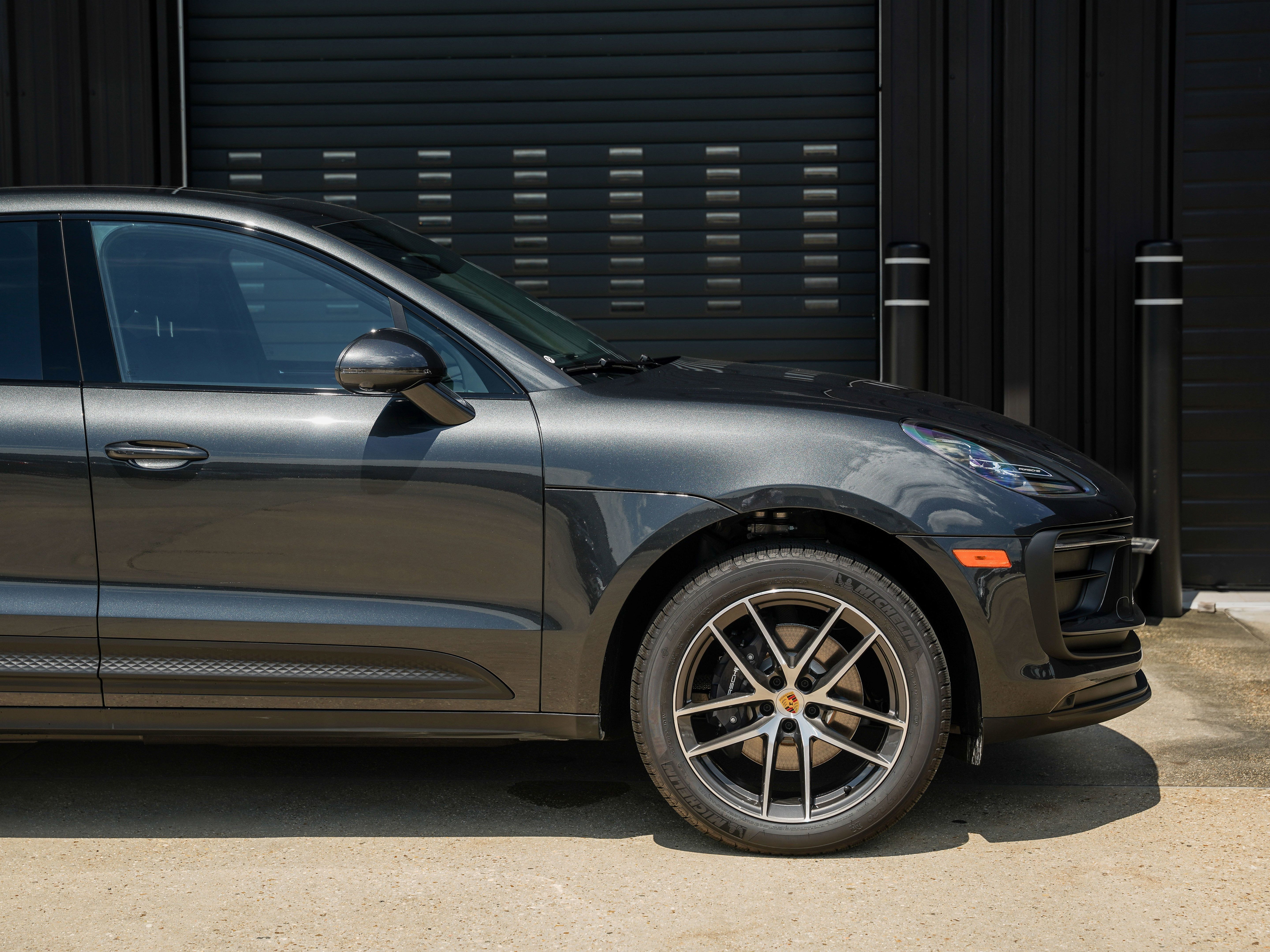 Certified 2026 Porsche Macan AWD/4WD image 15