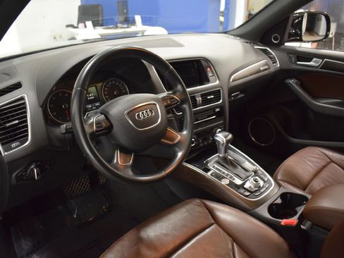 Used 2016 Audi Q5 2.0T Premium Plus w/ Technology Package image 8
