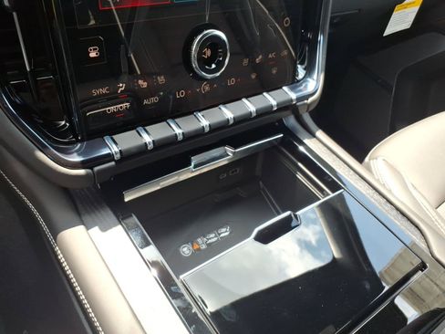 New 2026 GMC Yukon AT4 Ultimate AWD/4WD image 22