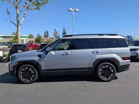 Used 2025 Hyundai Santa Fe SEL image 9