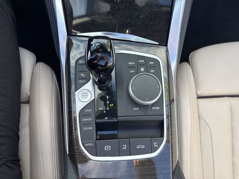 Used 2022 BMW 430i Convertible w/ M Sport Package image 27