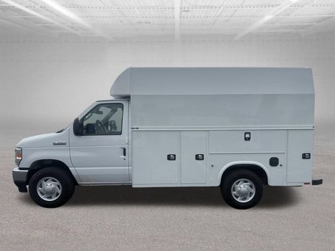 New 2026 Ford E-350 and Econoline 350 Super Duty w/ Power Equipment Group RWD image 9