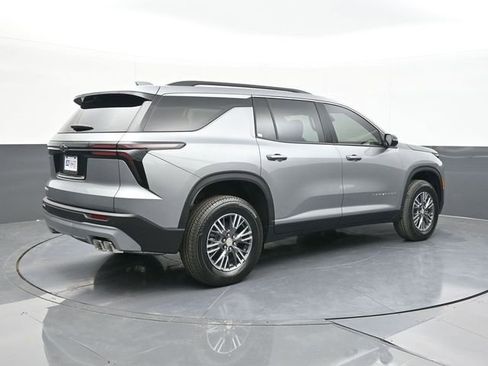 New 2026 Chevrolet Traverse LT w/ Driver Confidence Package image 13