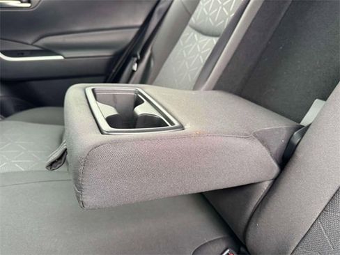 Used 2021 Toyota RAV4 XLE image 13