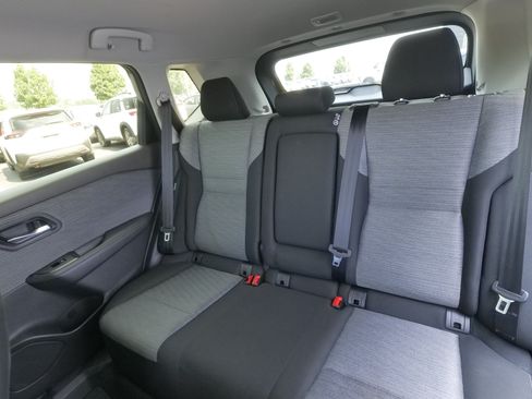 Certified 2023 Nissan Rogue SV AWD/4WD image 23