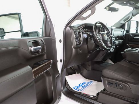 Used 2023 Chevrolet Silverado 2500 LT w/ Convenience Package AWD/4WD image 3