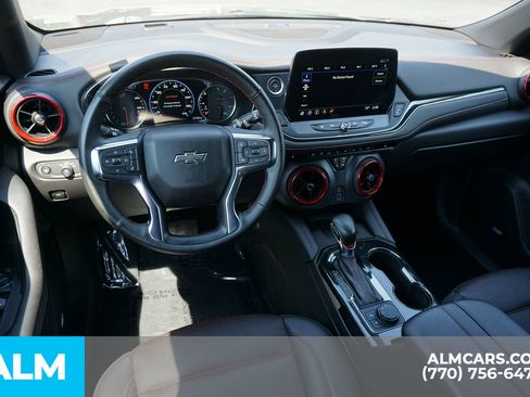 Used 2025 Chevrolet Blazer RS FWD image 30