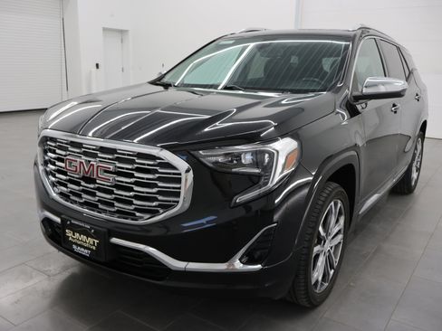 Used 2018 GMC Terrain Denali w/ Comfort Package AWD/4WD image 7