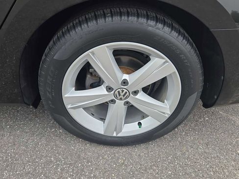 Used 2015 Volkswagen Passat 1.8T Limited Edition image 14