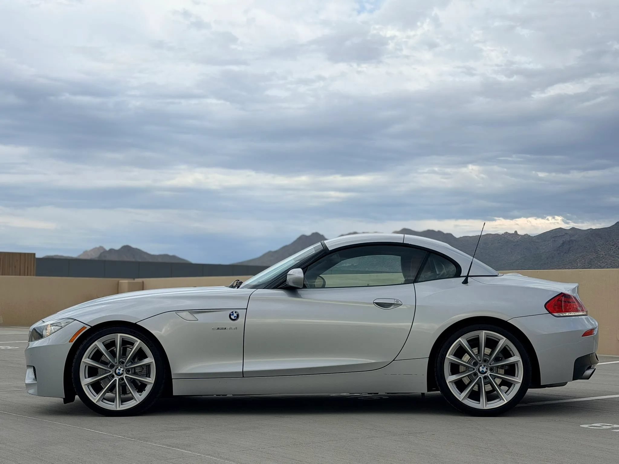 Used 2013 BMW Z4 sDrive35i RWD image 18