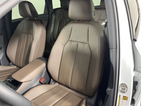 Certified 2025 Audi Q6 e-tron Premium w/ Convenience Package image 12