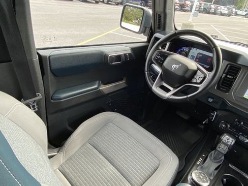 Used 2023 Ford Bronco Outer Banks image 24