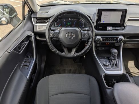 Used 2025 Toyota RAV4 LE image 16