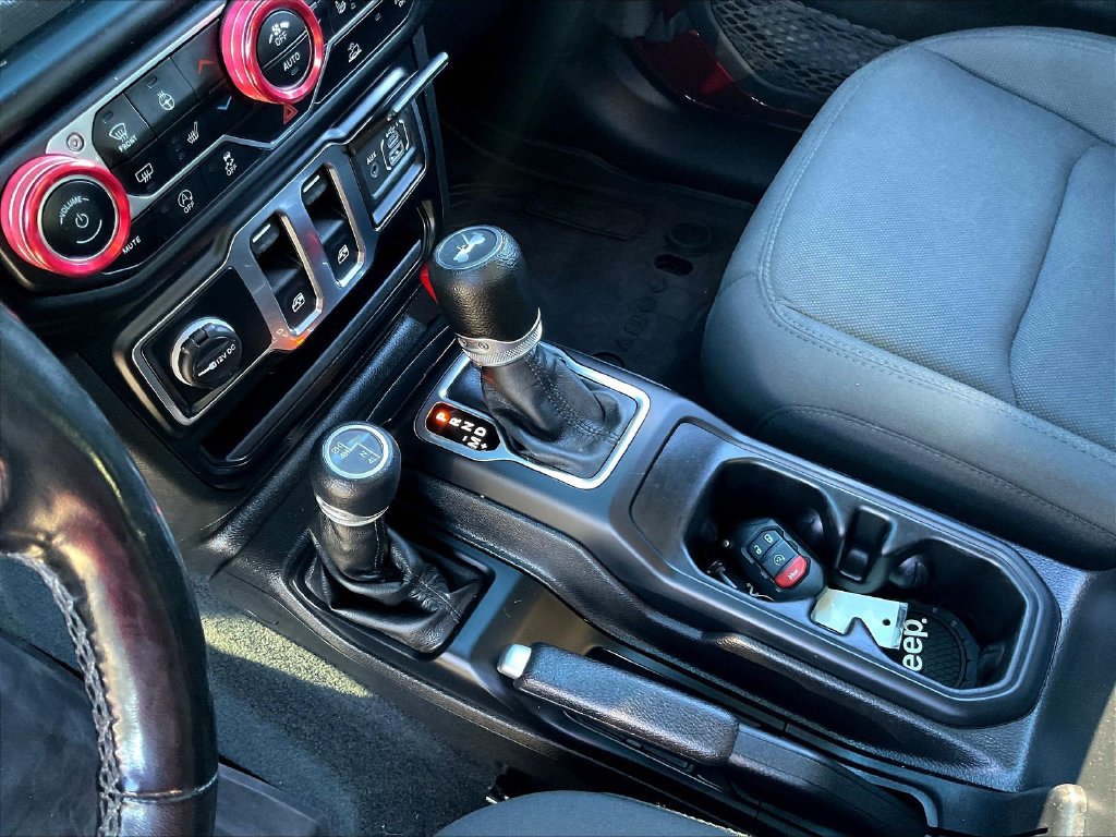 Used 2022 Jeep Wrangler Sport AWD/4WD image 18