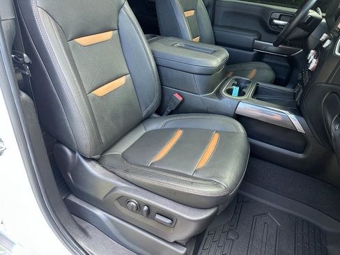 Used 2022 GMC Sierra 2500 AT4 w/ AT4 Preferred Package AWD/4WD image 30